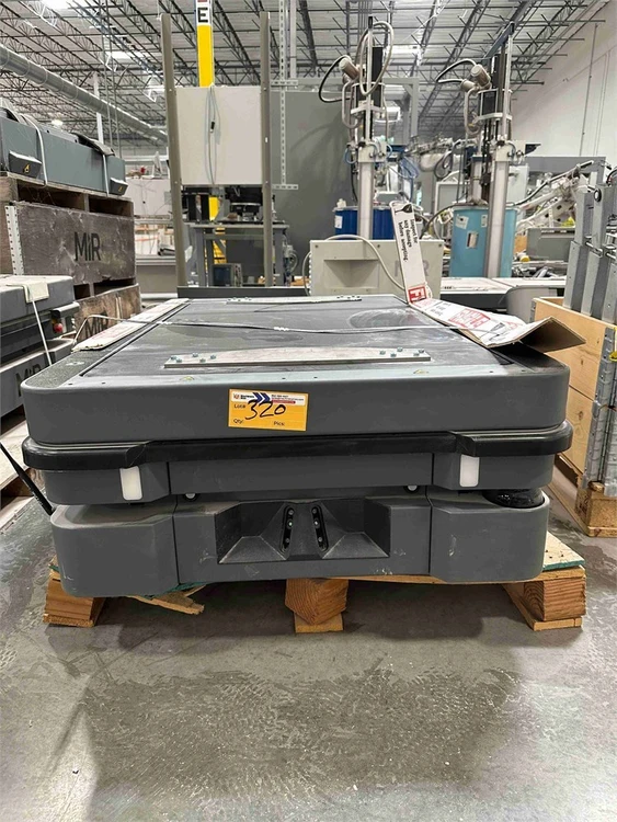 Used MIR AUTONOMOUS MOBILE ROBOT Robots Florida US | MachineryMax #1461874