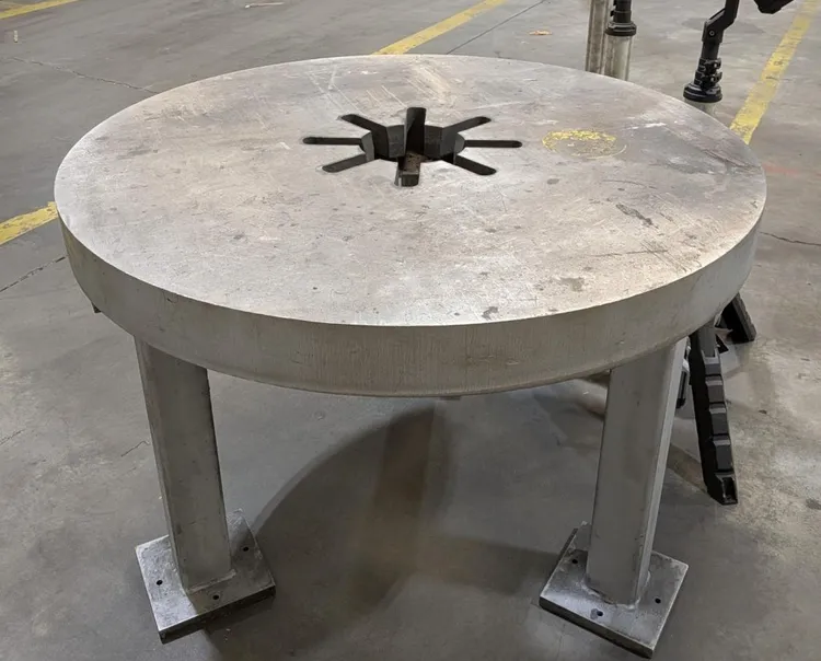 UNKNOWN UNKNOWN WELDING TABLE | T.R. Wigglesworth Machinery Co.