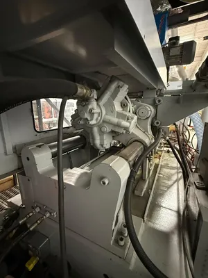 2010 HUAHONG HR220L Injection Molding Machines | ListingHippo (15)