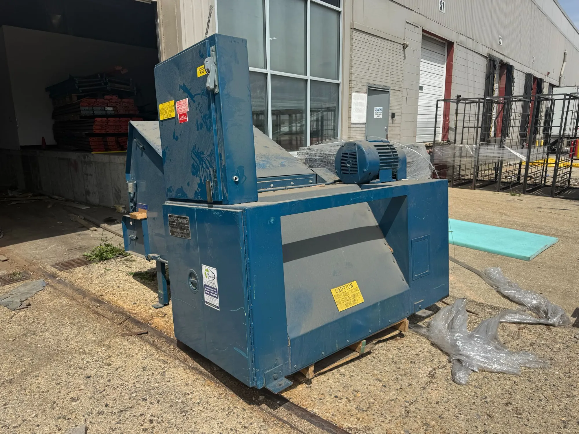 USED BLOAPCO Shredder