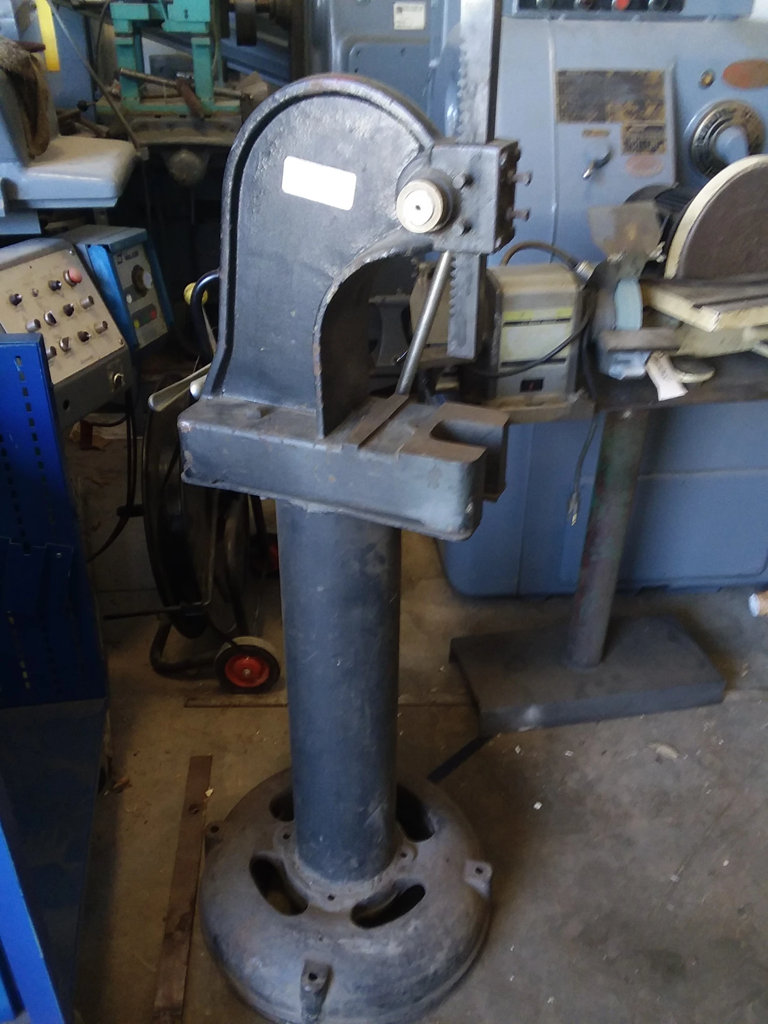USED DAYTON 4Z329A