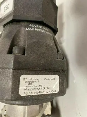 USED 2 ITT PURE-FLO A209 3-WAY STAINLESS STEEL VALVES W/ MONITOR 1" & 3/4" SANITARY