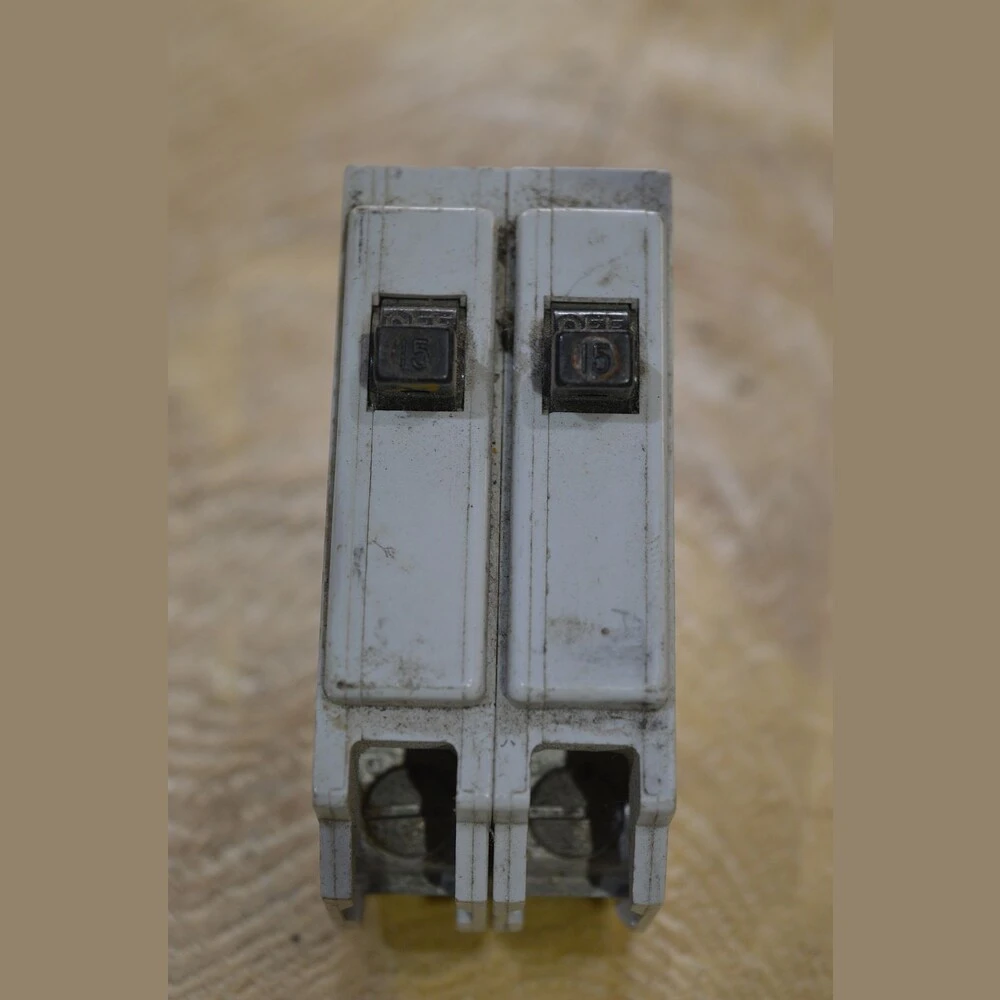 Sylvania 2 Pole 15 Amp Breaker