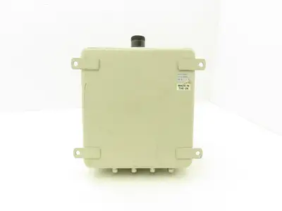 Allen Bradley 440F-C28011 MatGuard Guardmaster Safety Mat Control Unit 8 Inputs