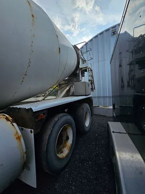 2005 STERLING Mixer Commercial trucks | Iron Listing (13)