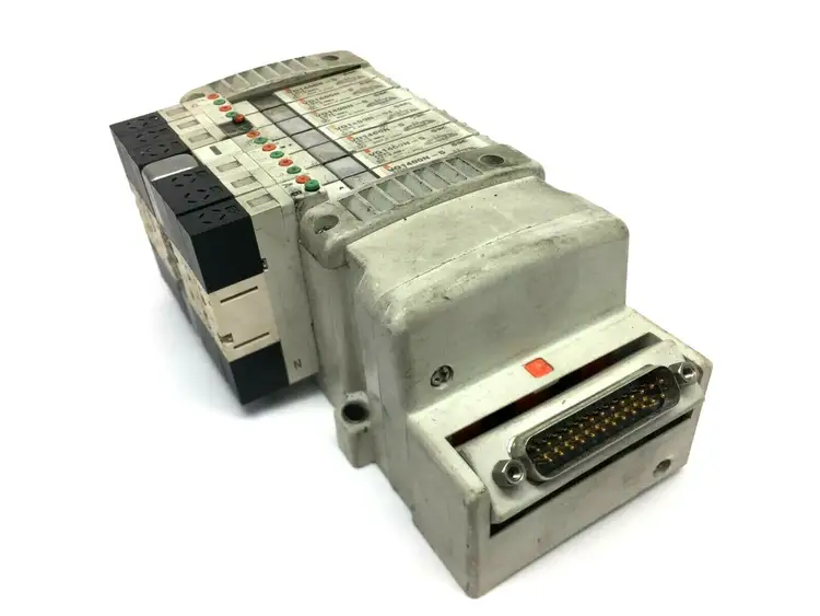 Used SMC PNEUMATIC PLUG IN MANIFOLD W/ VALVES Parts (Hydraulics and Pneumatics) | Maverick Industrial Sales #1109603