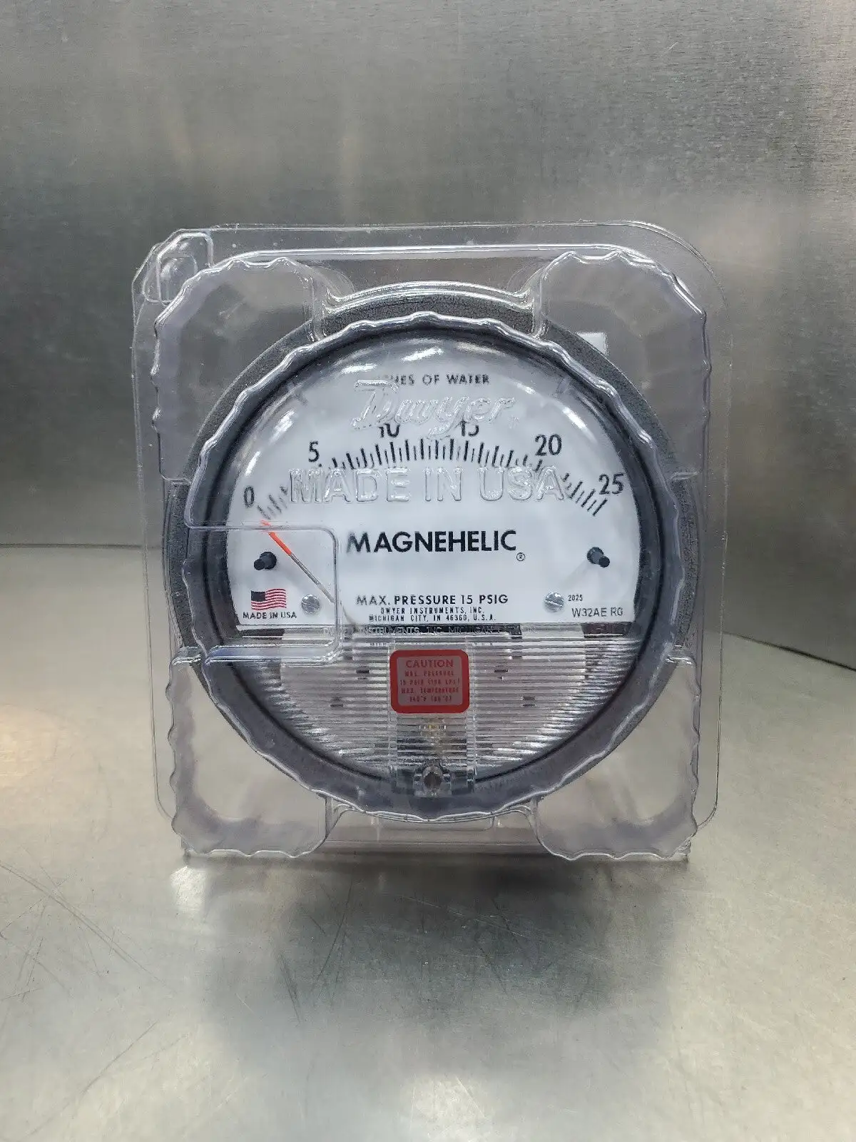 Dwyer 2025 (102013-00) Magnehelic Differential Pressure Gauge (0-25in.) 6E-20