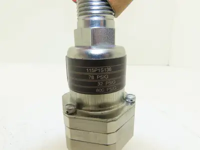 ITT Neo-Dyn 115P1S136 Pressure Switch 5A 125/250VAC 1/4"x 1/2"NPT