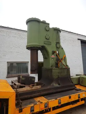 USED BÊCHÉ FORGING HAMMER 2040 KGM