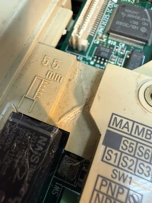 Magnetek MVB009 Ac Drive 5HP 400V 3PH (4.6.1)