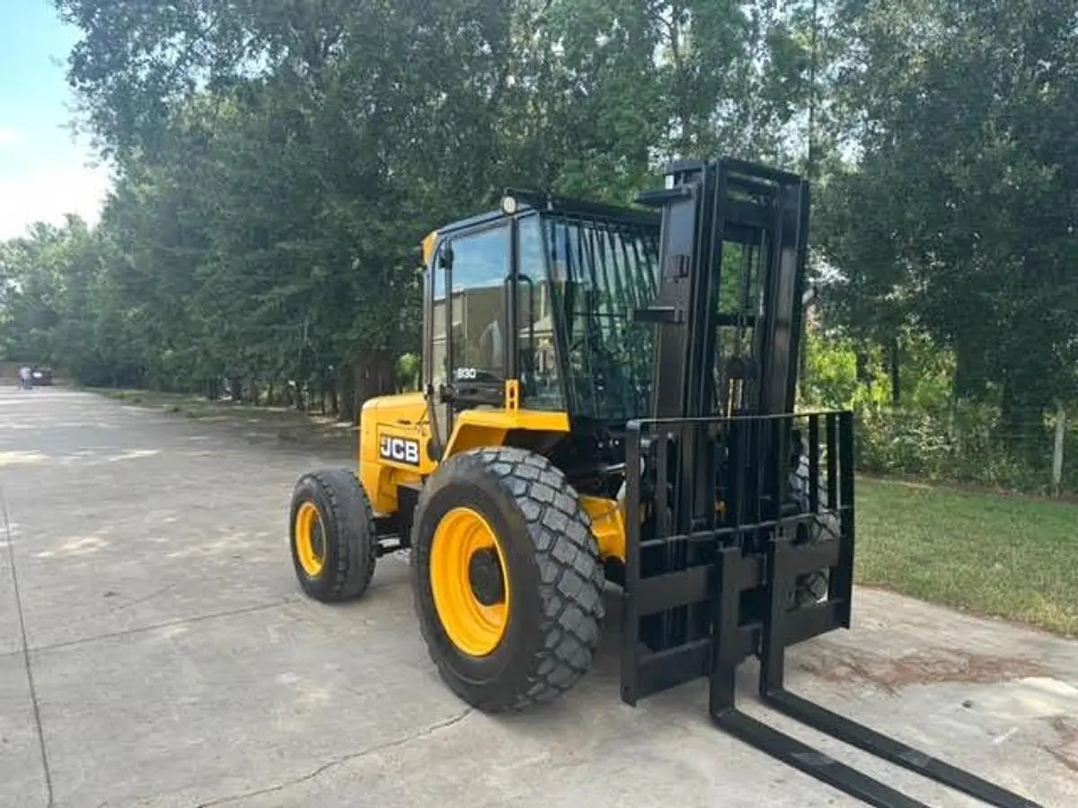 USED 2015 JCB 930