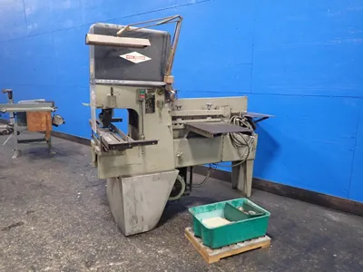 Used CENTER ENGINEERING MM61C Angle Punches Ohio US | HGR 24 #1129950