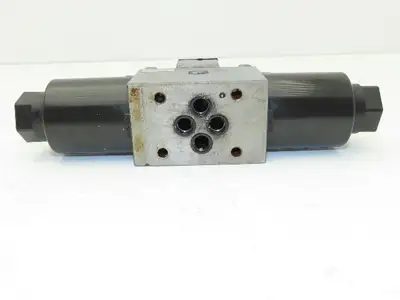 Tokyo Keiki DG4V-3-6C-M-P7-H-7-54-JA100 Directional Solenoid Valve 24VDC