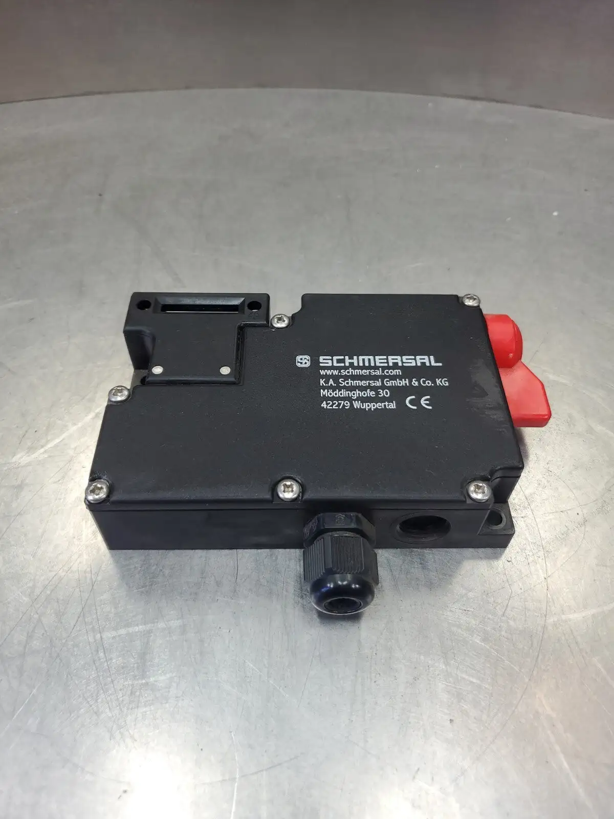 Used Schmersal AZM 161SK-12/12RKAT-024 Relays & Switches South Carolina US | Palmetto Automation #1159645