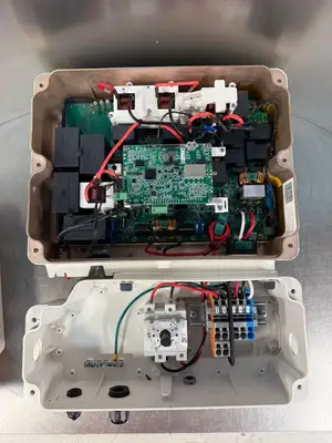 SolarEdge Se3800H-US / DCD-1PH-US-S6H-F / SE3800H-US000BNU4 (3.3.1)