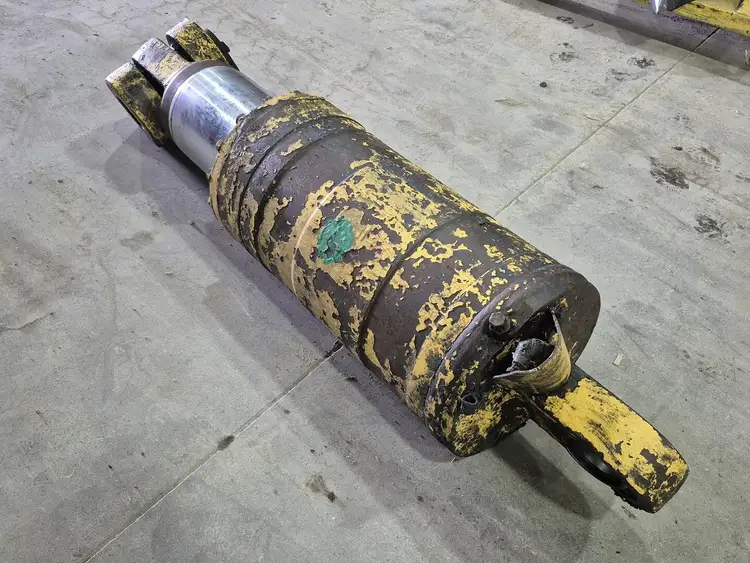 Used KOMATSU EJ8969 Parts British Columbia CA | Lenmark #368187