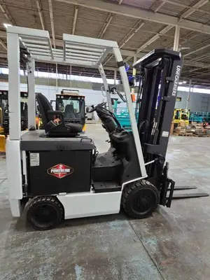 2016 Unicarrier BCX40 4000lb Electric Forklift