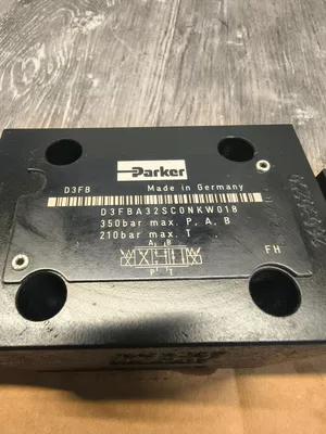Used PARKER D3FBA32SC0NKW018 Valves/Fittings South Carolina US | ESS Industrial Equipment Sales #1269787