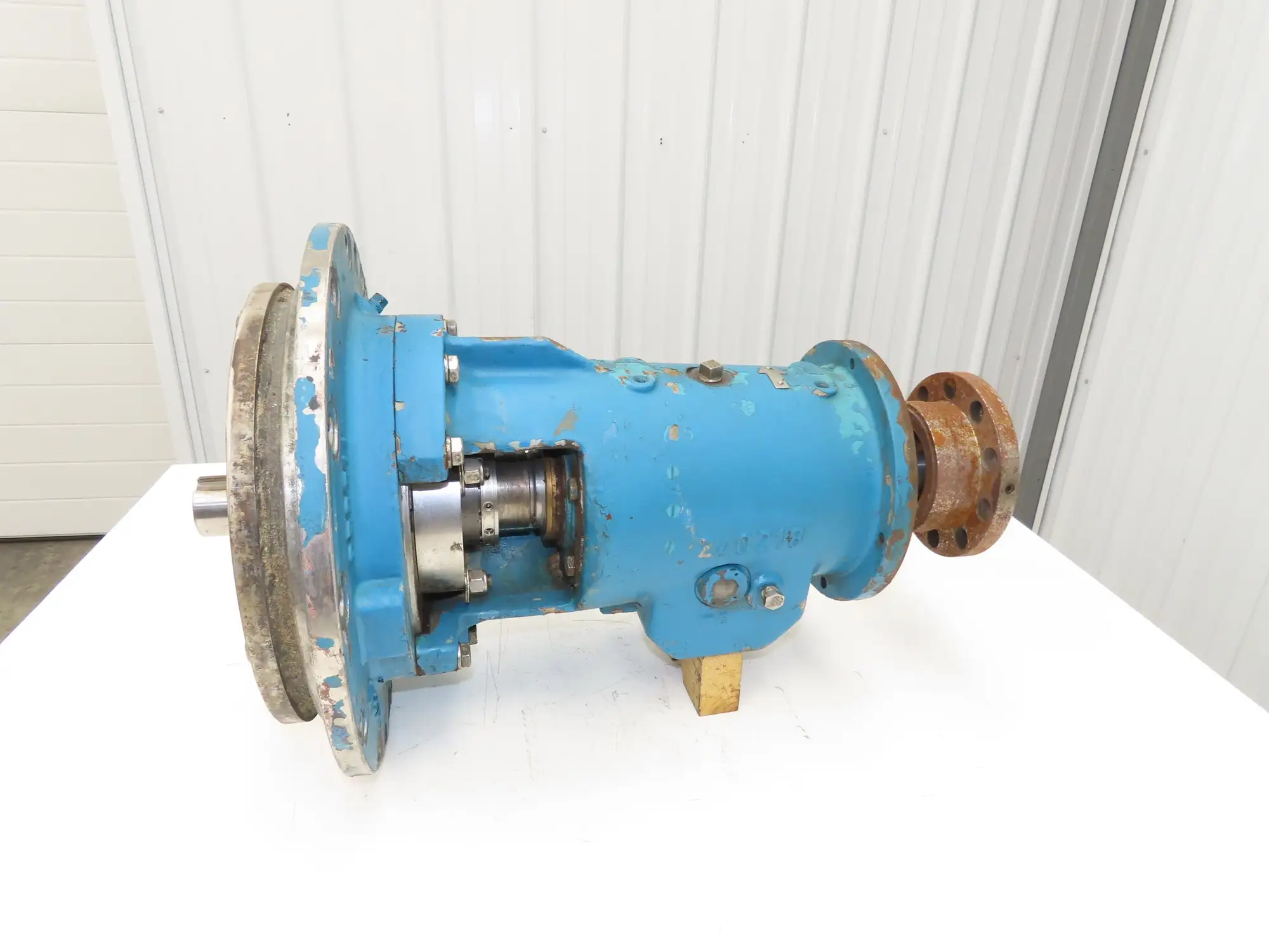 Chesterton 255-21/65M Centrifugal Pump Center Section Cartridge Flanged Housing