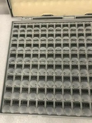 RESISTOR SUPERKIT R0402-1%