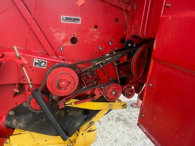 NEW HOLLAND 688 Roll Baler | County Equipment Company LLC (13)