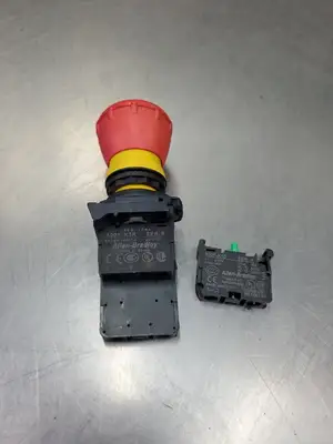 USED Allen-Bradley 800F-N3R/800F-X10/800F-X02D LED E-Stop Pushbutton Switch