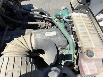 Used 2011 VOLVO VNL64T300 Conventional trucks California US | Ben Kaplan Equipment #1250886