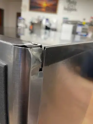Used Hoshizaki Used Hoshizaki KM-650MAH Crescent Cube Ice Machine 661lb/24hr Air Cooled 208-230v Ice Machines Illinois US | Falcon Restaurant Supply #1374924