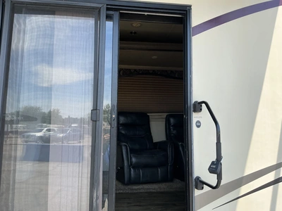 Used 2016 KEYSTONE RESIDENCE 4051FL Campers, Caravans, Motorhomes Michigan US | Miedema Asset Management Group #1327788