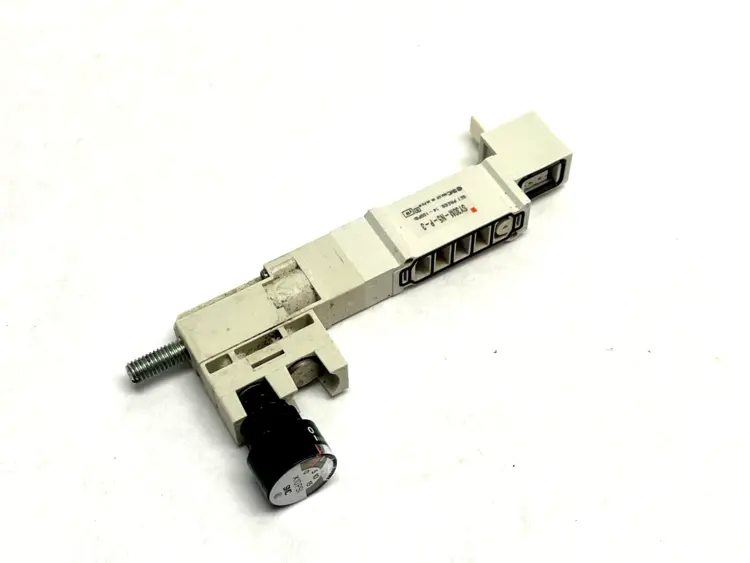 Used SMC SY30M-N5-P-3 Air Pressure Regulators Michigan US | Maverick Industrial Sales #1407062