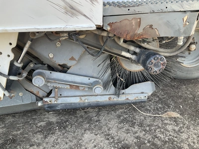 USED 2008 ELGIN PELICAN