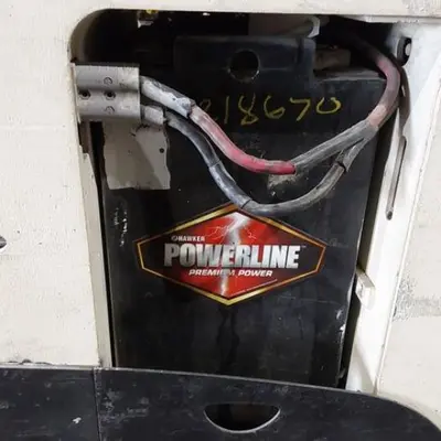 USED 2016 CROWN RR5725-45