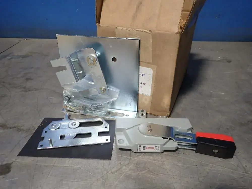 Used EATON 8268441 Circuit Breaker Parts Ohio US | HGR 24 #754601