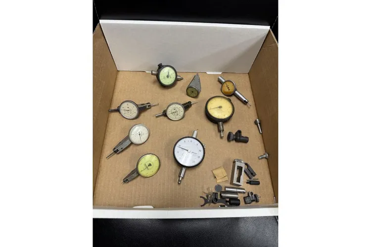 Used _UNKNOWN_ _UNKNOWN_ Indicators California US | KD Auctions #1359399