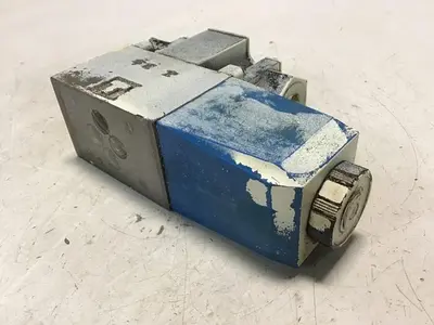 USED VICKERS DG4V32AMP7H7P2050