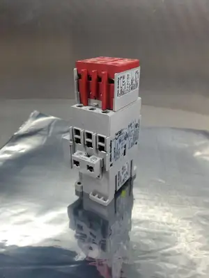Allen Bradley 100S-C30EJ14BC GuardMaster Ser. C Safety Contactor. 4A-32