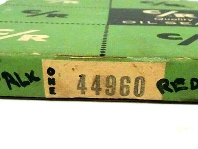 NEW CR CHICAGO RAWHIDE 44960 OIL SEAL