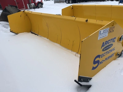 Used ARCTIC SECTIONAL SNOW PUSHER 13'6" Plow Blades Indiana US | Miedema Asset Management Group #1424763
