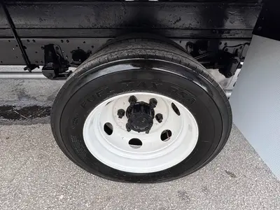 Used 2024 ISUZU NPR HD Box trucks Florida US | Truck and Van Outlet #1509131