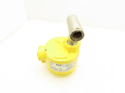 FCI Fluid Components FLT93L-1B1A1AC1BB0000 Flow Switch 115/220VAC 6A 1"NPT