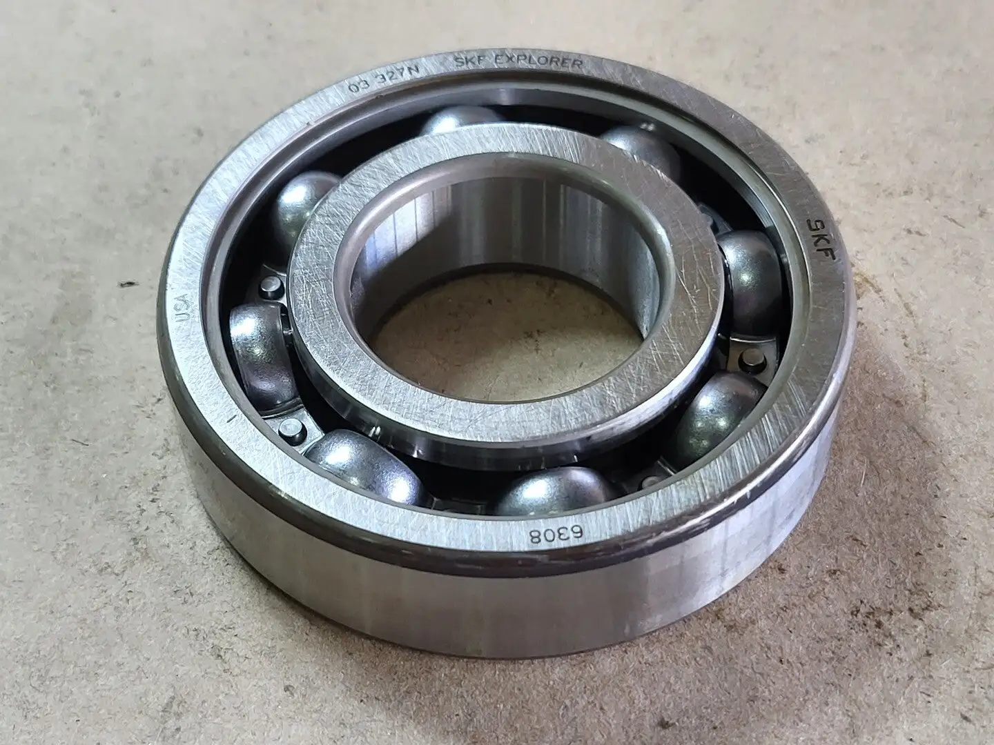 NEW SKF 6308