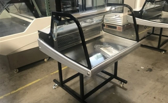 171-0311 36" Self Contained Full Service Showcase Cooler