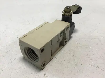USED OMRON D4D-2120
