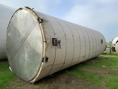Tank, 11,500 Gallon, Stainless steel, Insulated, 9' x 25' #S744216