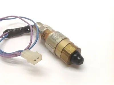 RSW-191 | Omega Engineering  Solid State Pressure Switch 10-150 PSI 5A 250 VAC - Used
