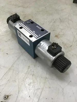 USED BOSCH 0 810 001 715