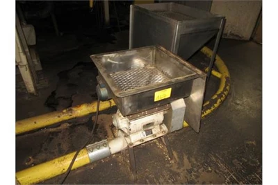 MAC RV-102 Rotary Airlock Valve with Hopper
