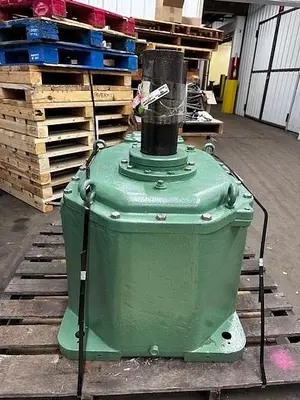 Amarillo 1712.5   Right Angle Double Reduction Cooling Tower Gearbox   Ratio 14.1