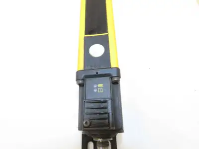 440L-P4J0960YD Guardshield Safety Light Curtain Transmitter/Receiver Set -READ