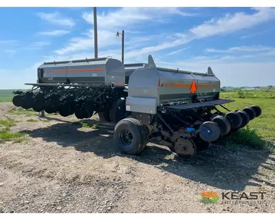 Used CRUSTBUSTER _UNKNOWN_ No-Till Drills Iowa US | Keast Enterprises #1360190